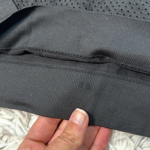 Lululemon Breeze By Long Sleeve Black / Black - Picture 3 of 4